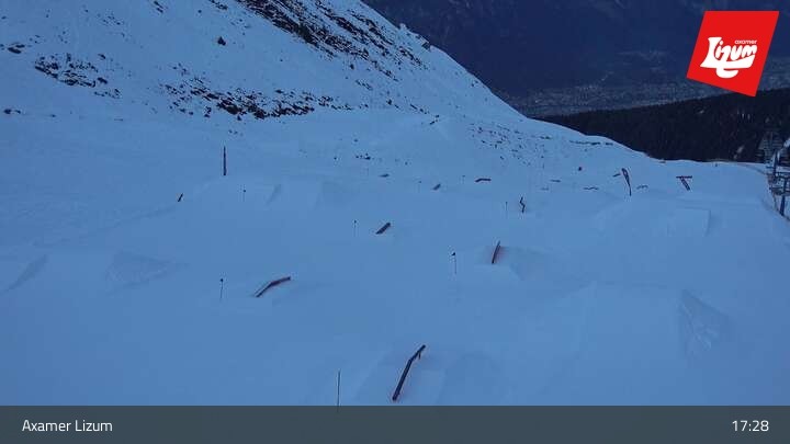 Archiv Foto Webcam Axamer Lizum - Karleitenlift Bergstation