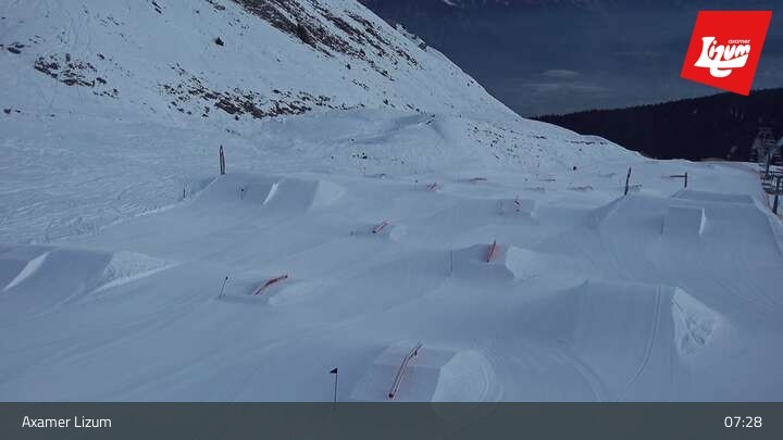 Archived image Webcam Axamer Lizum - Karleitenlift Top Station
