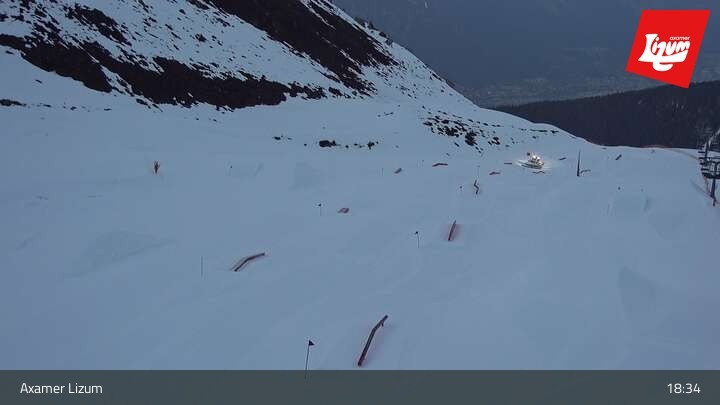 Archiv Foto Webcam Axamer Lizum - Karleitenlift Bergstation