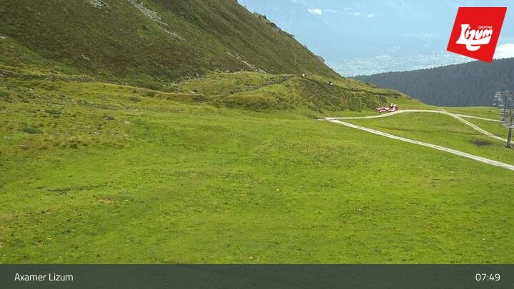 Archiv Foto Webcam Axamer Lizum - Karleitenlift Bergstation