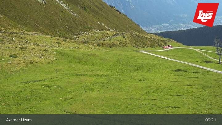 Archiv Foto Webcam Axamer Lizum - Karleitenlift Bergstation