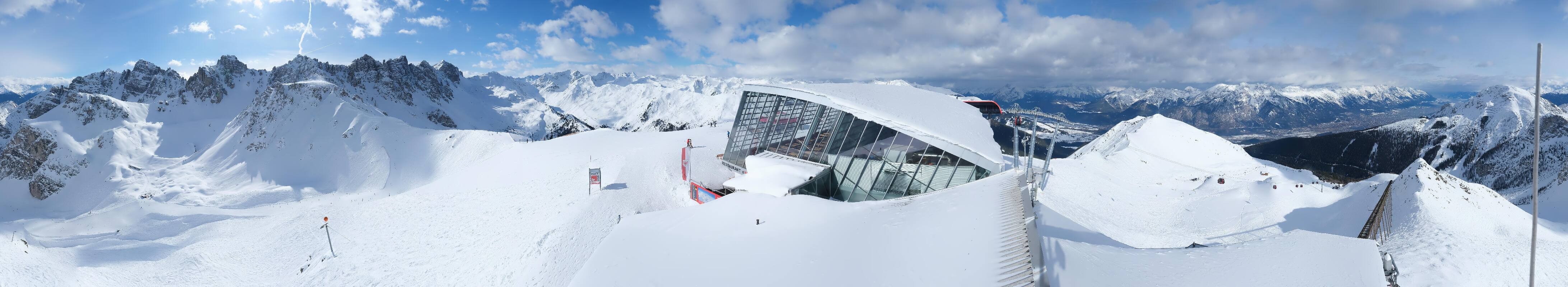 Archiv Foto Webcam Axamer Lizum: Bergstation Olympiabahn