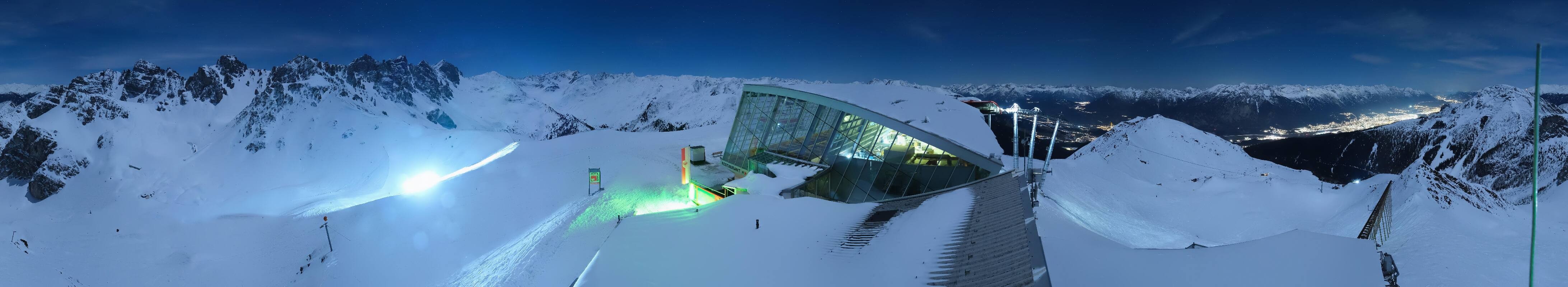 Archived image Webcam Axamer Lizum: Top station Olympia funicular