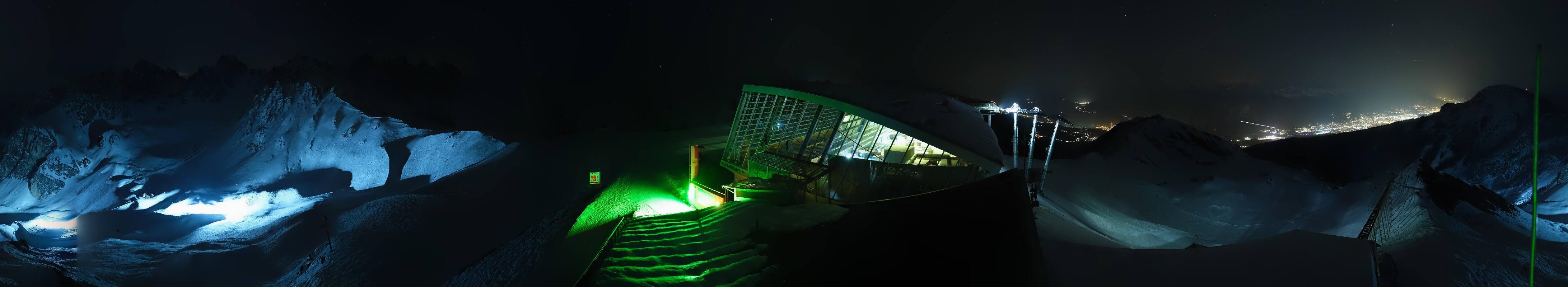 Archived image Webcam Axamer Lizum: Top station Olympia funicular