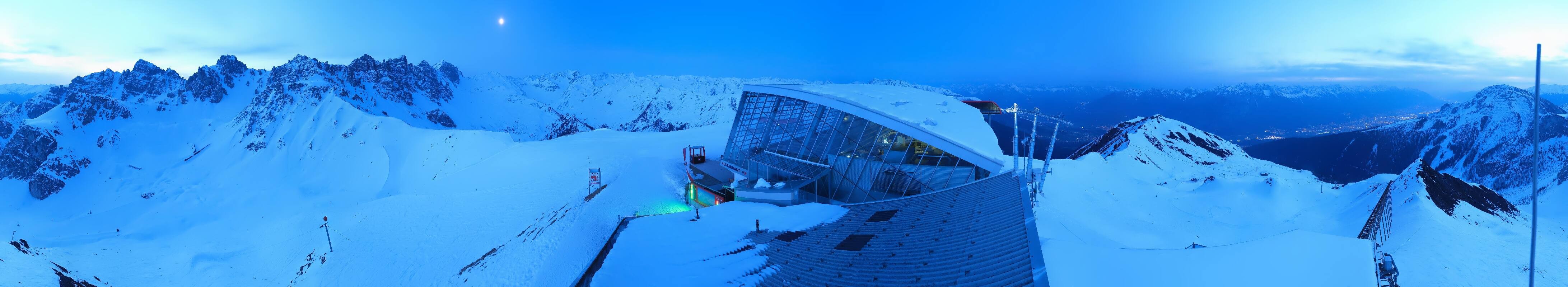 Archived image Webcam Axamer Lizum: Top station Olympia funicular