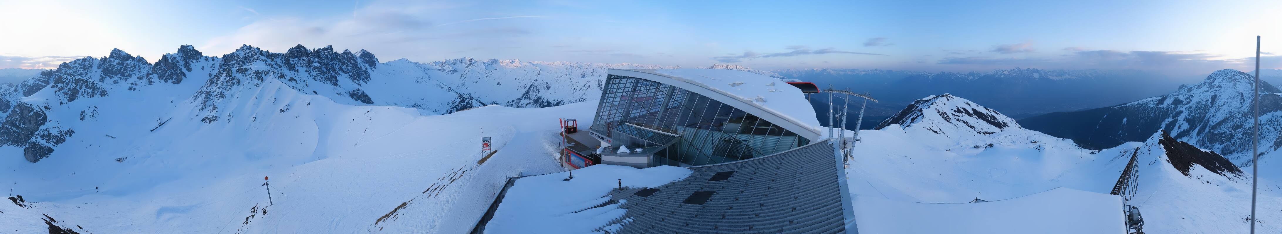 Archiv Foto Webcam Axamer Lizum: Bergstation Olympiabahn