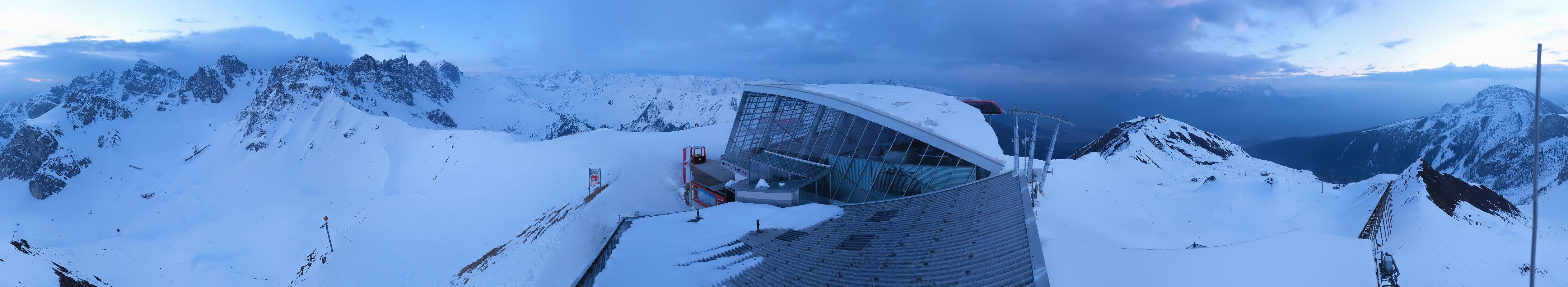 Archiv Foto Webcam Axamer Lizum: Bergstation Olympiabahn