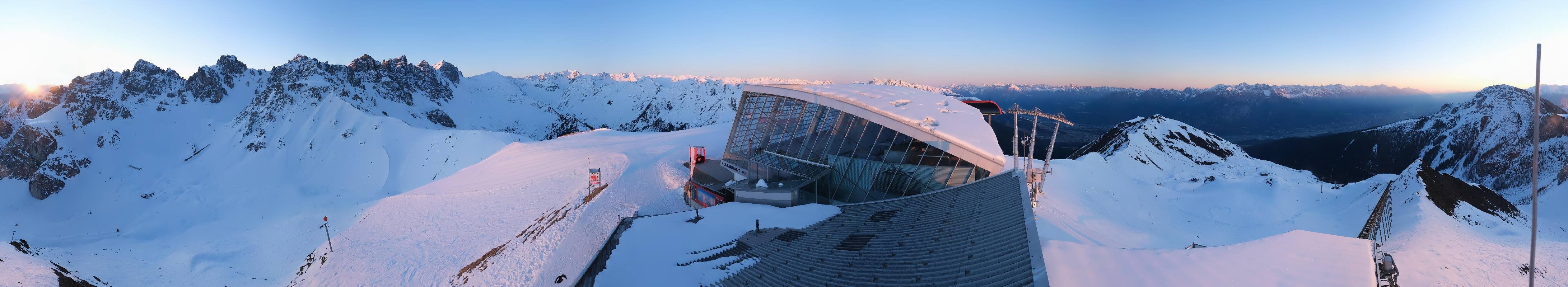 Archived image Webcam Axamer Lizum: Top station Olympia funicular