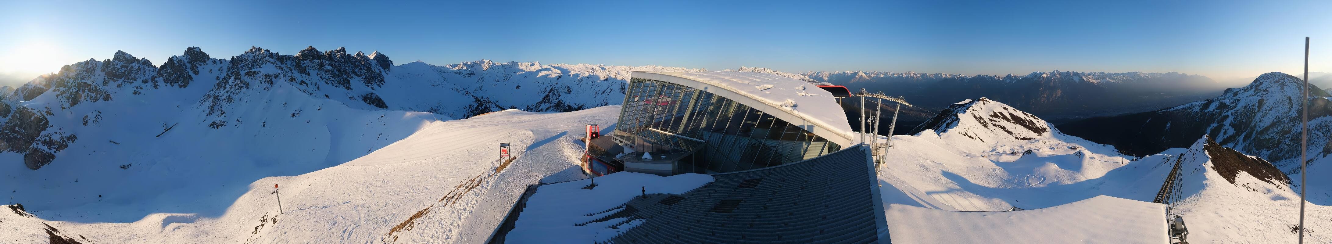 Archived image Webcam Axamer Lizum: Top station Olympia funicular