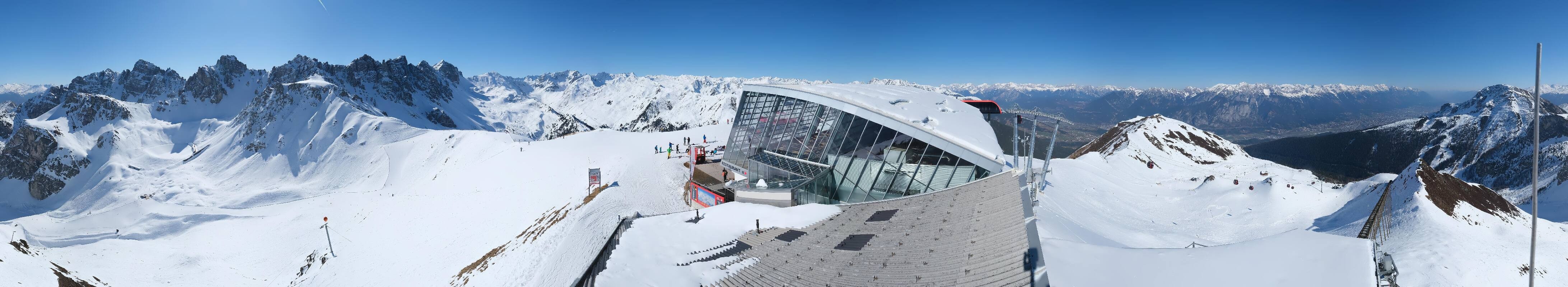 Archived image Webcam Axamer Lizum: Top station Olympia funicular