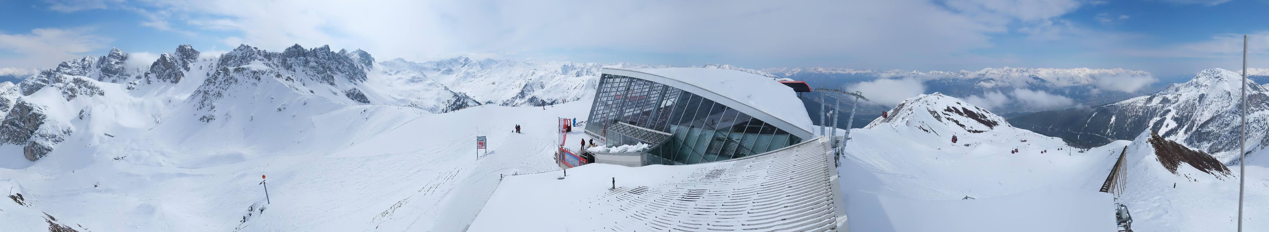 Archiv Foto Webcam Axamer Lizum: Bergstation Olympiabahn