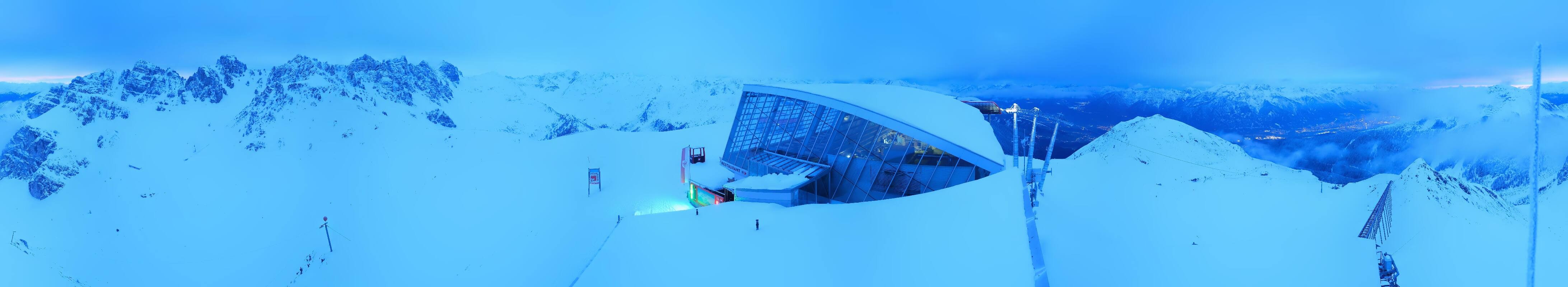 Archiv Foto Webcam Axamer Lizum: Bergstation Olympiabahn