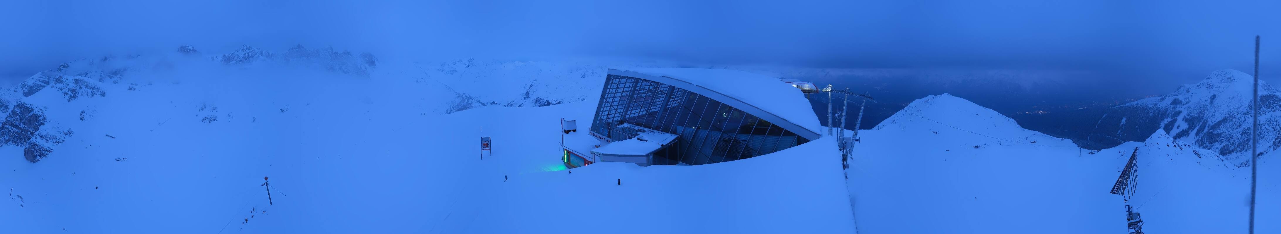 Archived image Webcam Axamer Lizum: Top station Olympia funicular