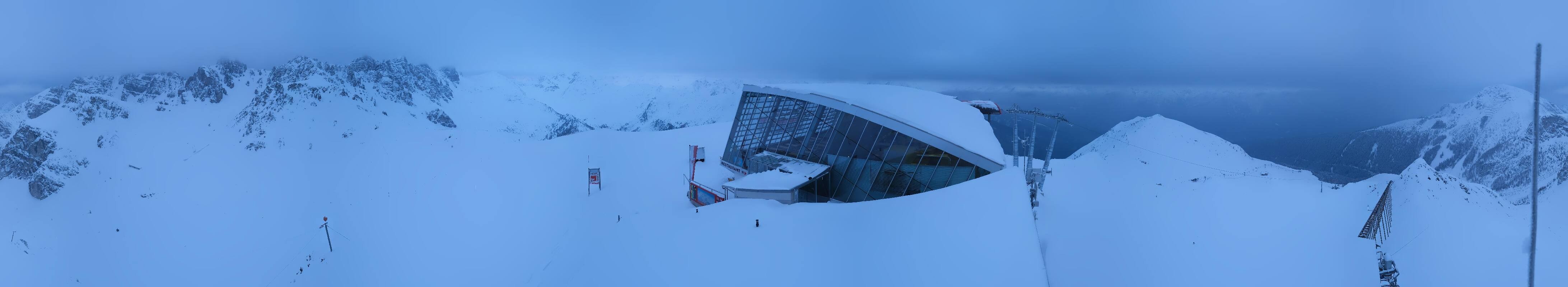 Archived image Webcam Axamer Lizum: Top station Olympia funicular