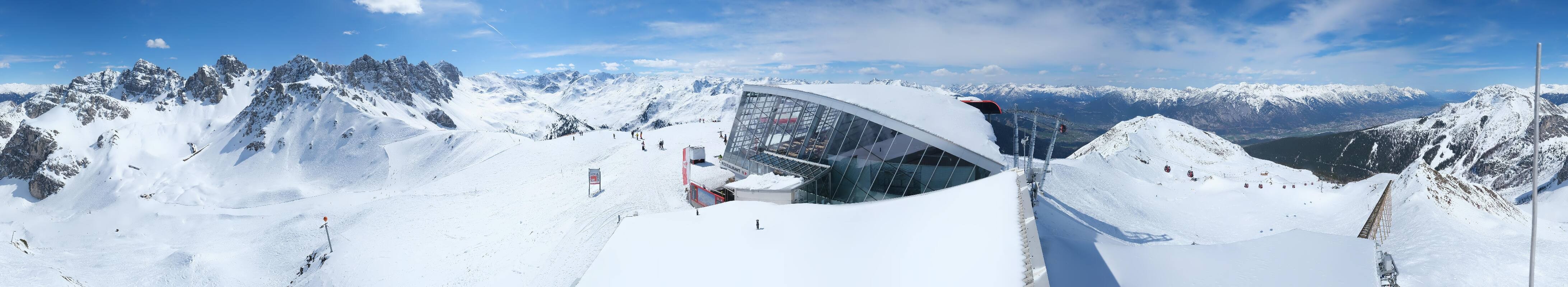 Archived image Webcam Axamer Lizum: Top station Olympia funicular