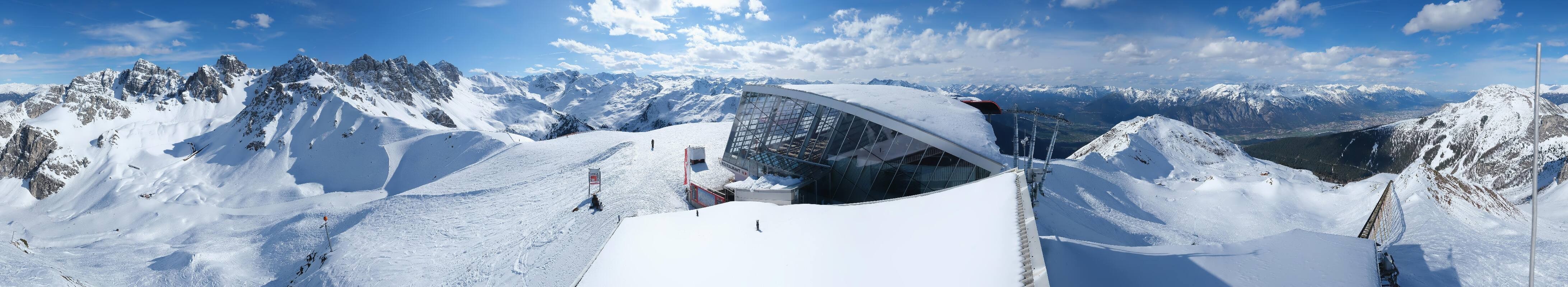 Archived image Webcam Axamer Lizum: Top station Olympia funicular