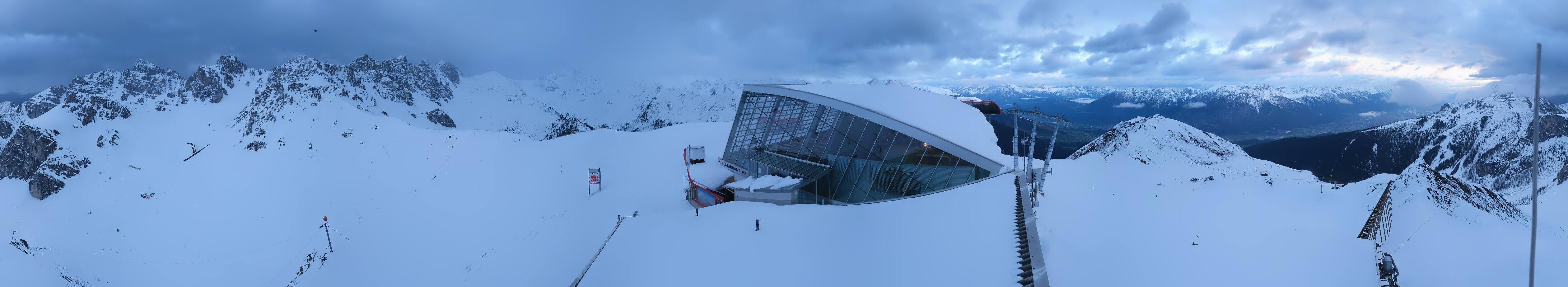 Archiv Foto Webcam Axamer Lizum: Bergstation Olympiabahn