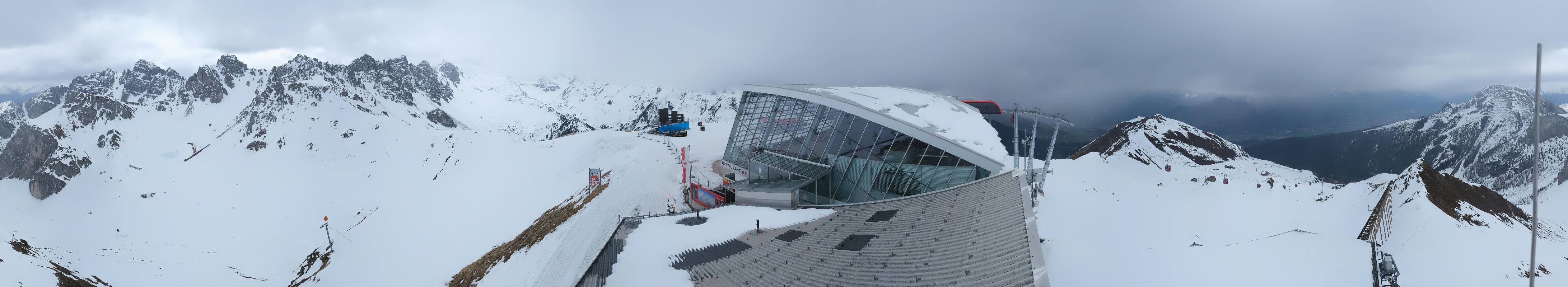 Archiv Foto Webcam Axamer Lizum: Bergstation Olympiabahn