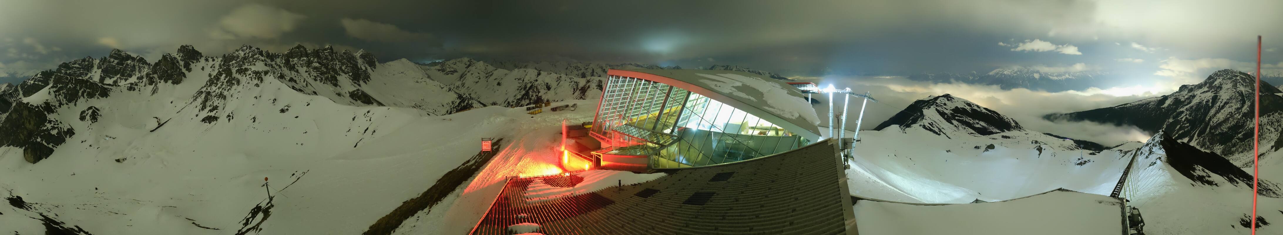 Archived image Webcam Axamer Lizum: Top station Olympia funicular