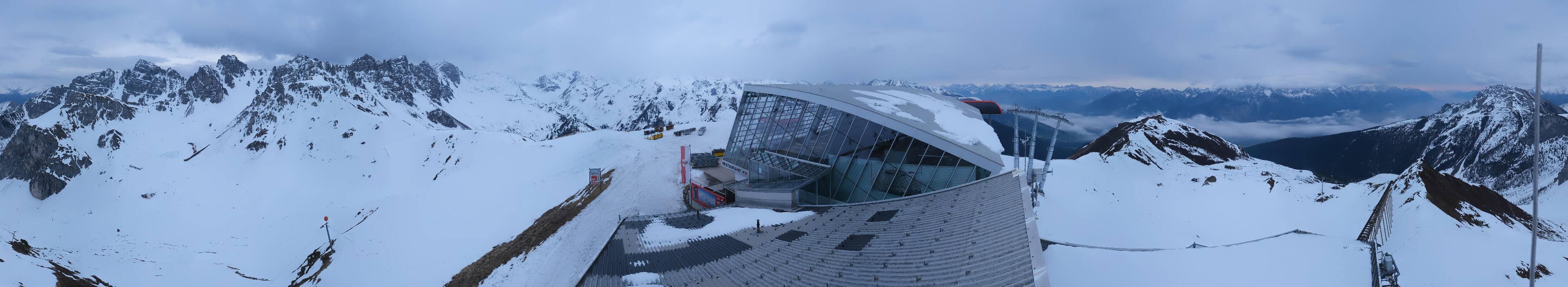 Archived image Webcam Axamer Lizum: Top station Olympia funicular