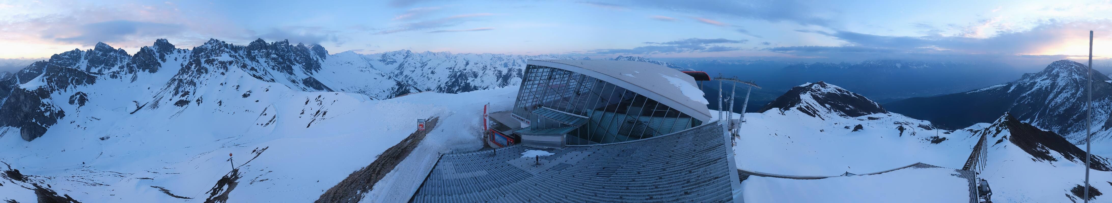 Archiv Foto Webcam Axamer Lizum: Bergstation Olympiabahn