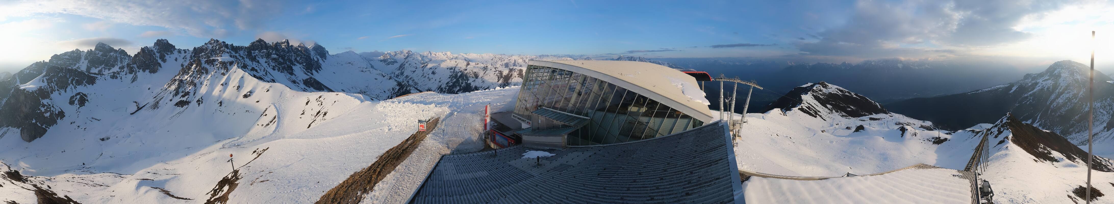 Archiv Foto Webcam Axamer Lizum: Bergstation Olympiabahn