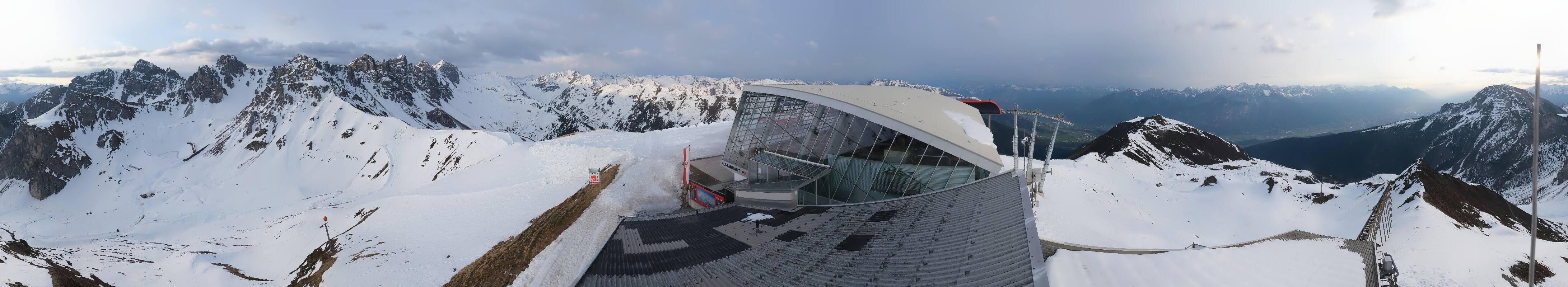 Archiv Foto Webcam Axamer Lizum: Bergstation Olympiabahn