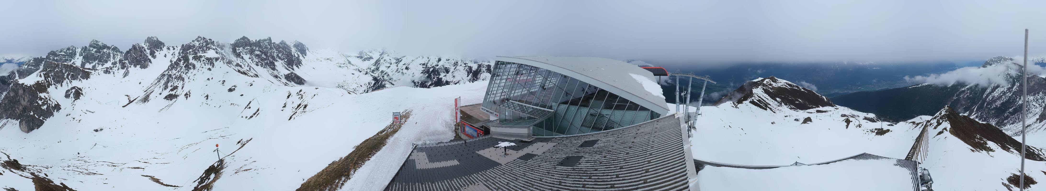 Archived image Webcam Axamer Lizum: Top station Olympia funicular