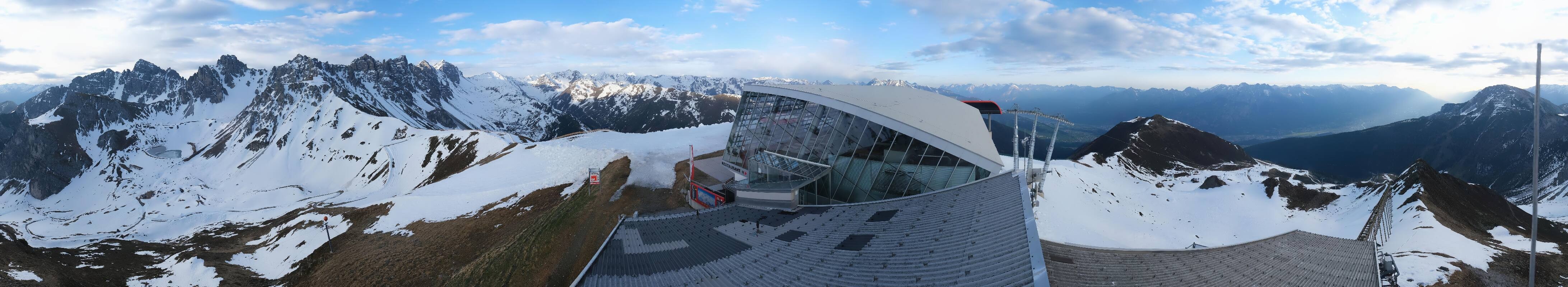 Archiv Foto Webcam Axamer Lizum: Bergstation Olympiabahn