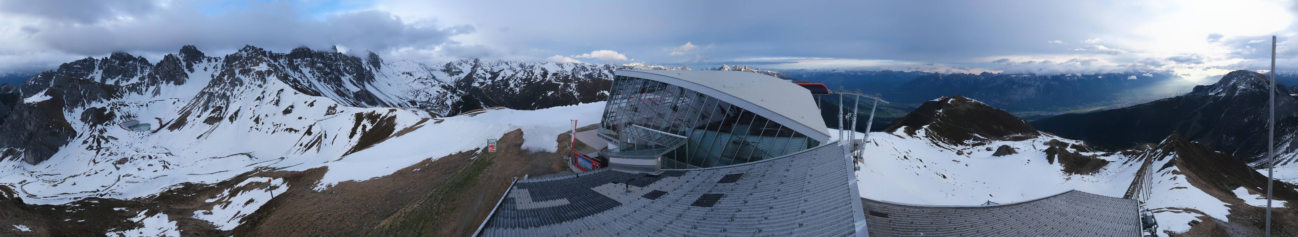 Archiv Foto Webcam Axamer Lizum: Bergstation Olympiabahn