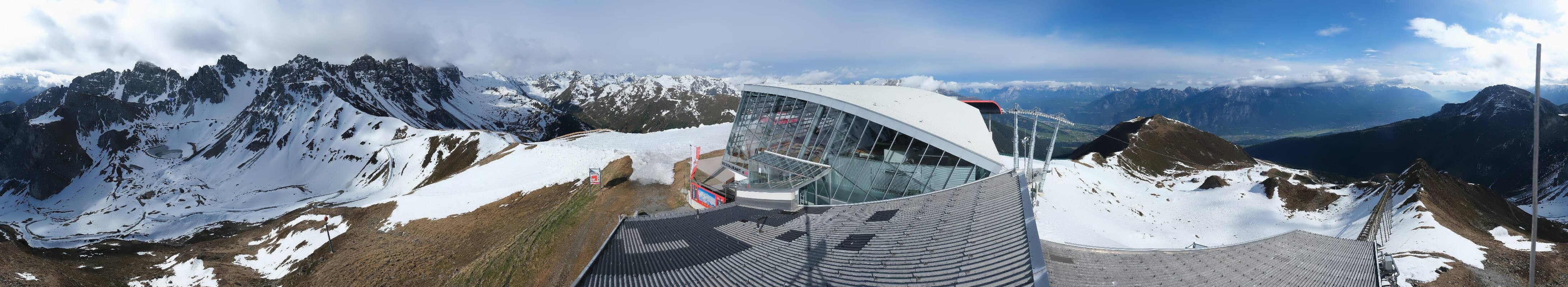 Archiv Foto Webcam Axamer Lizum: Bergstation Olympiabahn