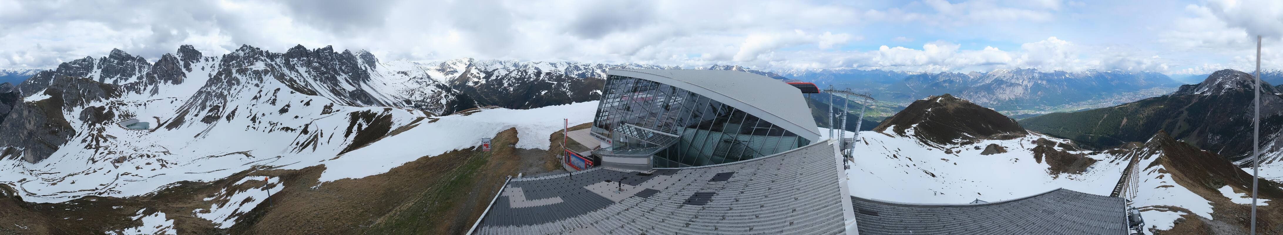 Archiv Foto Webcam Axamer Lizum: Bergstation Olympiabahn