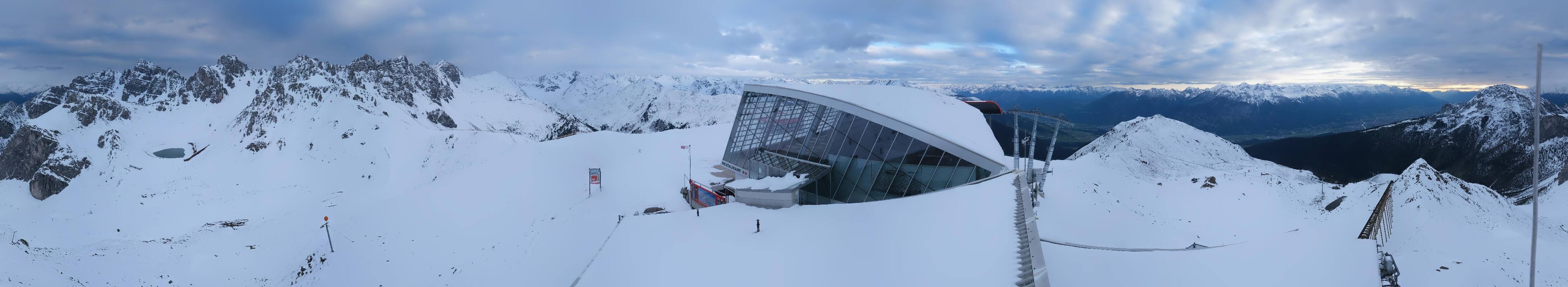 Archived image Webcam Axamer Lizum: Top station Olympia funicular