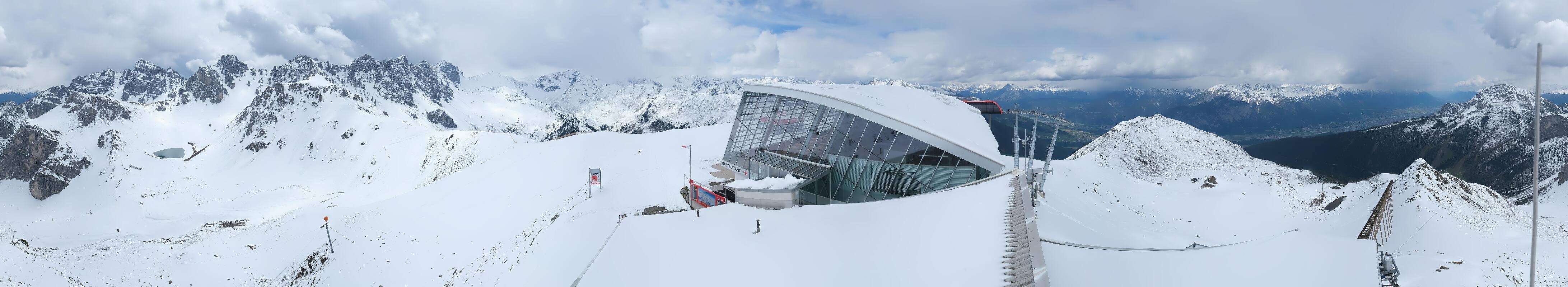 Archived image Webcam Axamer Lizum: Top station Olympia funicular