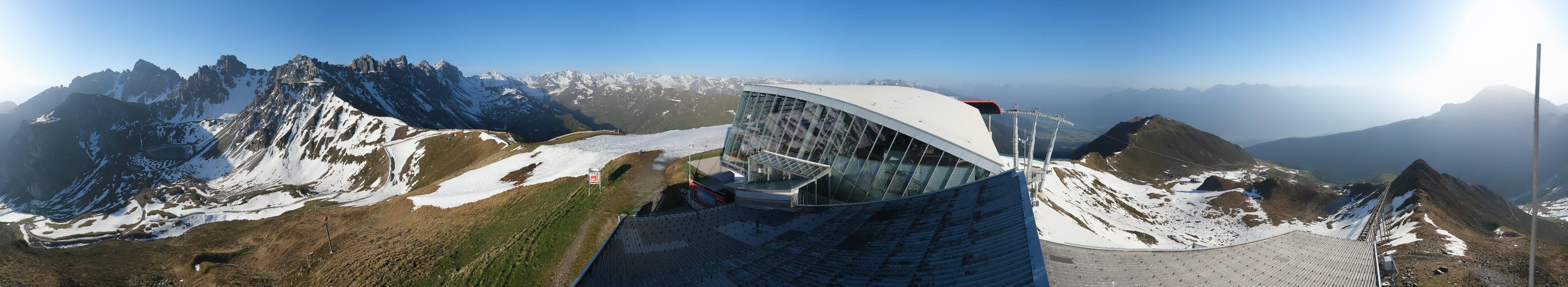 Archived image Webcam Axamer Lizum: Top station Olympia funicular