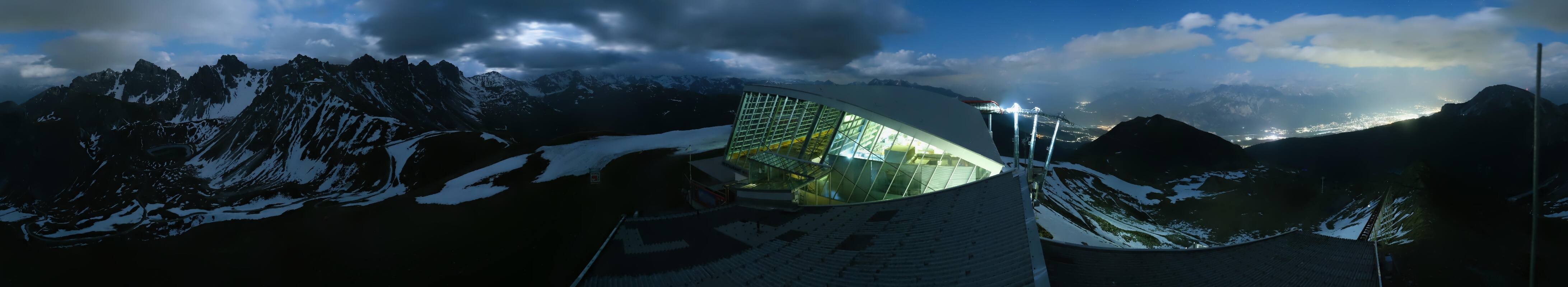 Archived image Webcam Axamer Lizum: Top station Olympia funicular