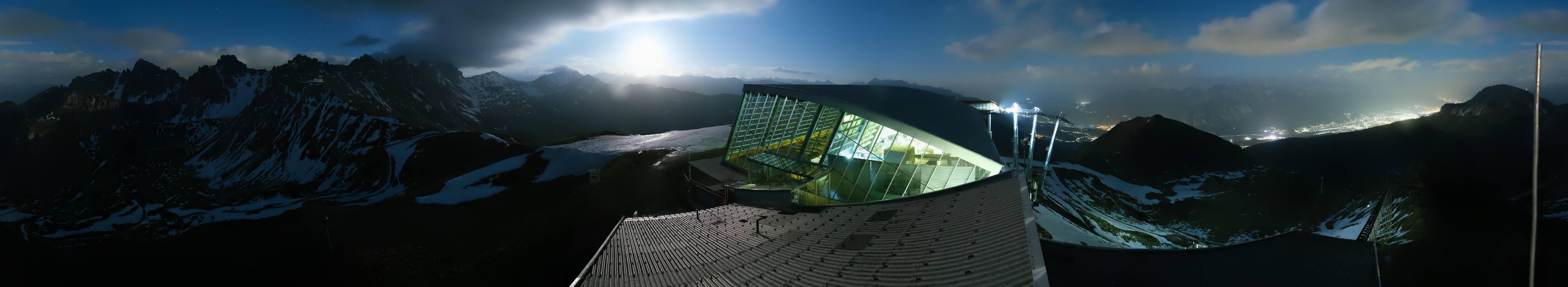 Archived image Webcam Axamer Lizum: Top station Olympia funicular