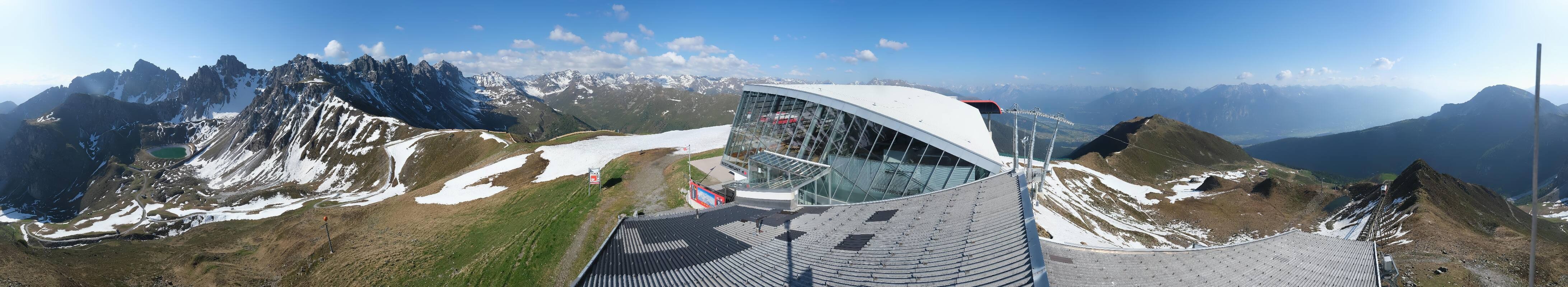 Archived image Webcam Axamer Lizum: Top station Olympia funicular