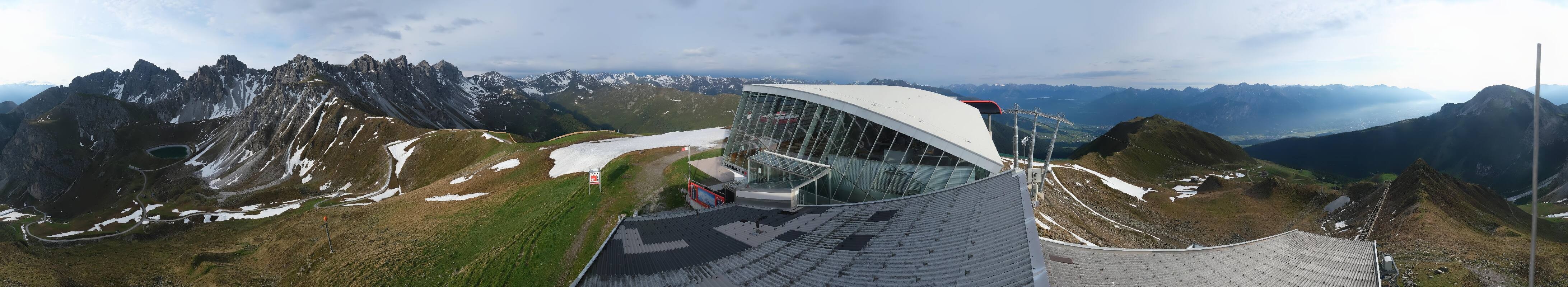 Archived image Webcam Axamer Lizum: Top station Olympia funicular