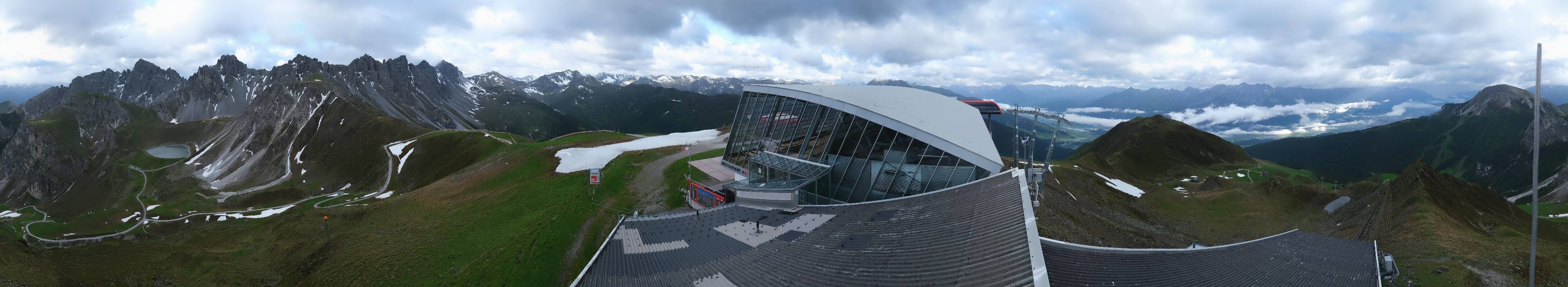 Archived image Webcam Axamer Lizum: Top station Olympia funicular