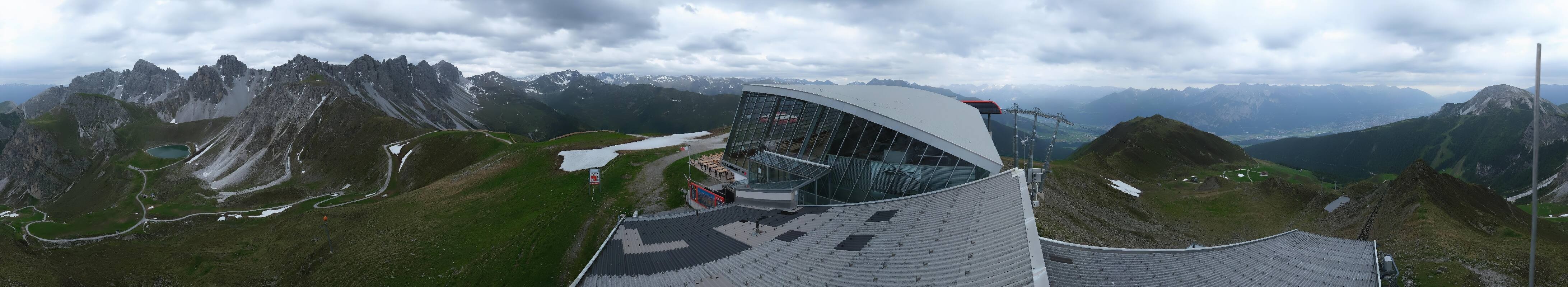 Archiv Foto Webcam Axamer Lizum: Bergstation Olympiabahn