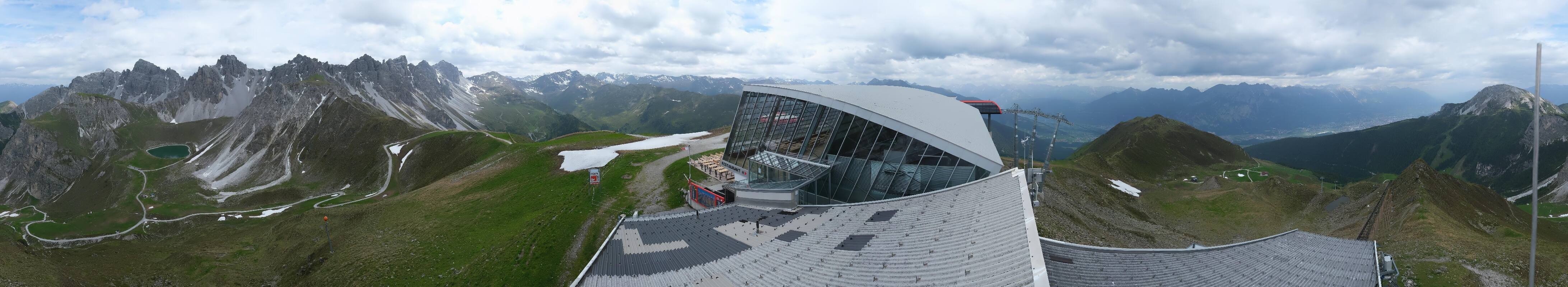 Archiv Foto Webcam Axamer Lizum: Bergstation Olympiabahn