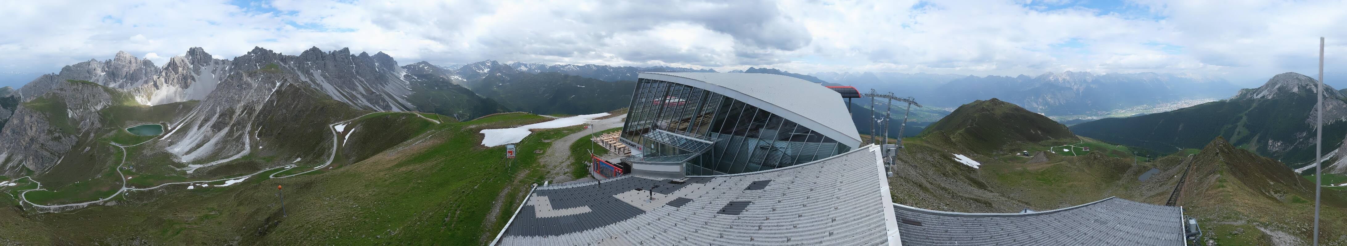 Archiv Foto Webcam Axamer Lizum: Bergstation Olympiabahn