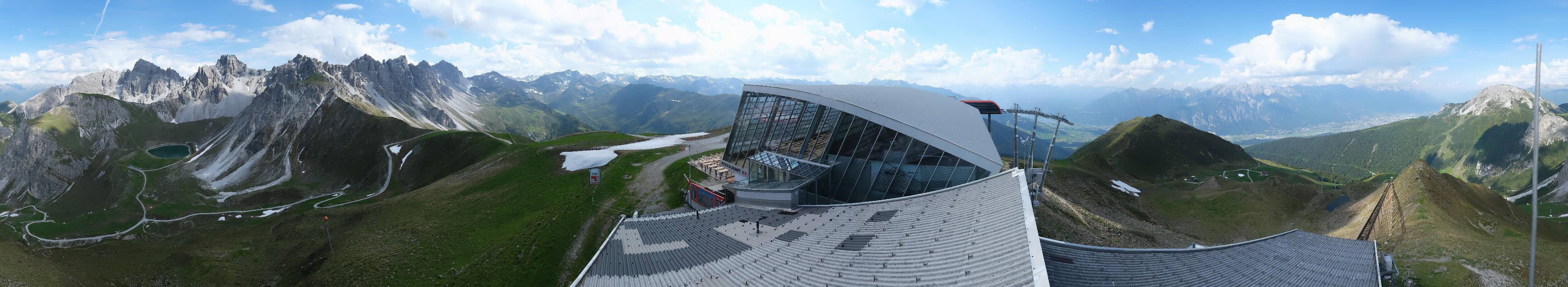 Archiv Foto Webcam Axamer Lizum: Bergstation Olympiabahn