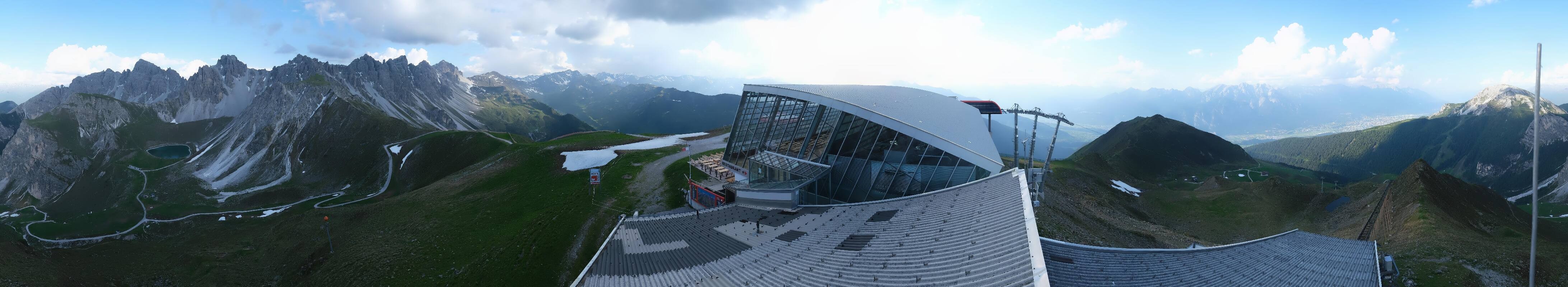 Archiv Foto Webcam Axamer Lizum: Bergstation Olympiabahn