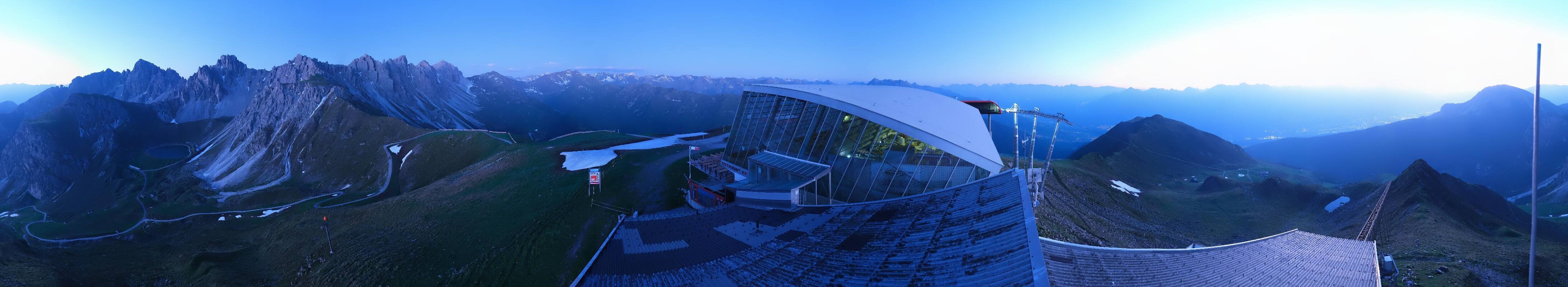 Archiv Foto Webcam Axamer Lizum: Bergstation Olympiabahn