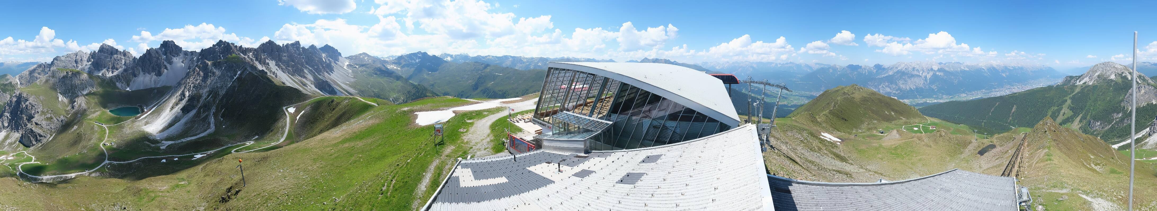Archiv Foto Webcam Axamer Lizum: Bergstation Olympiabahn