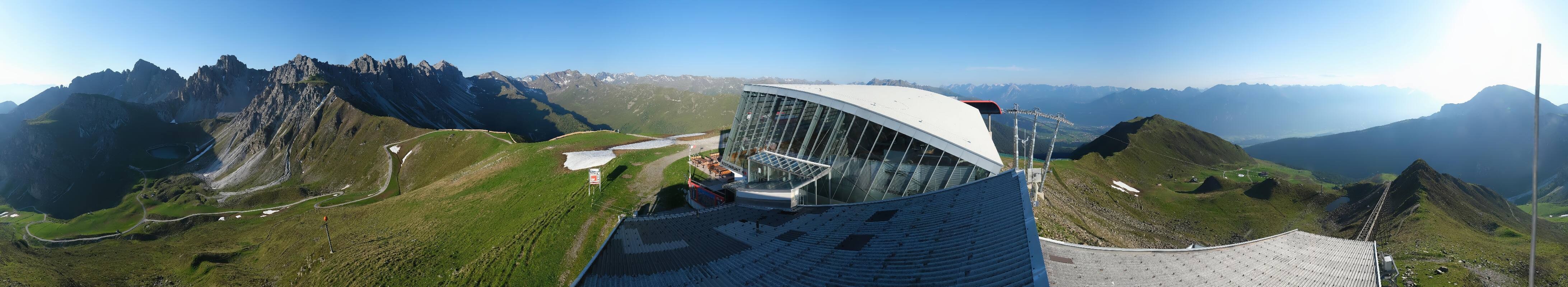 Archiv Foto Webcam Axamer Lizum: Bergstation Olympiabahn