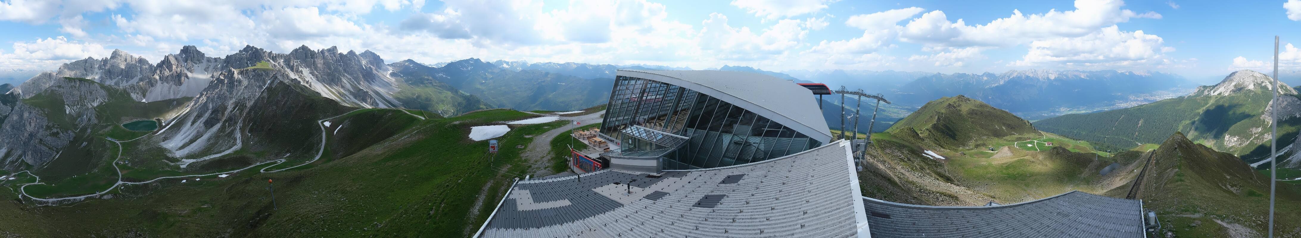 Archiv Foto Webcam Axamer Lizum: Bergstation Olympiabahn