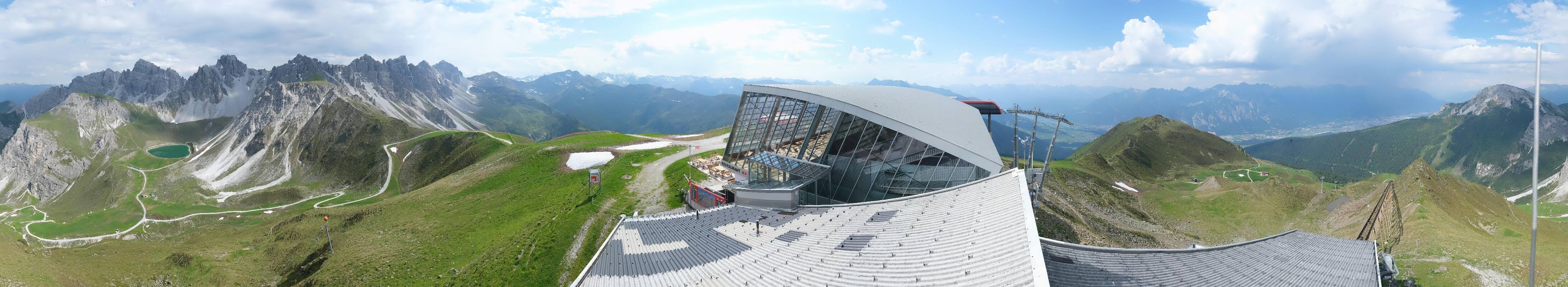Archiv Foto Webcam Axamer Lizum: Bergstation Olympiabahn